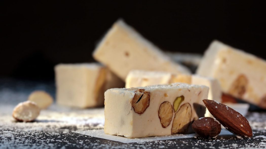 Quelle est la différence entre le nougat tendre et le nougat dur ?